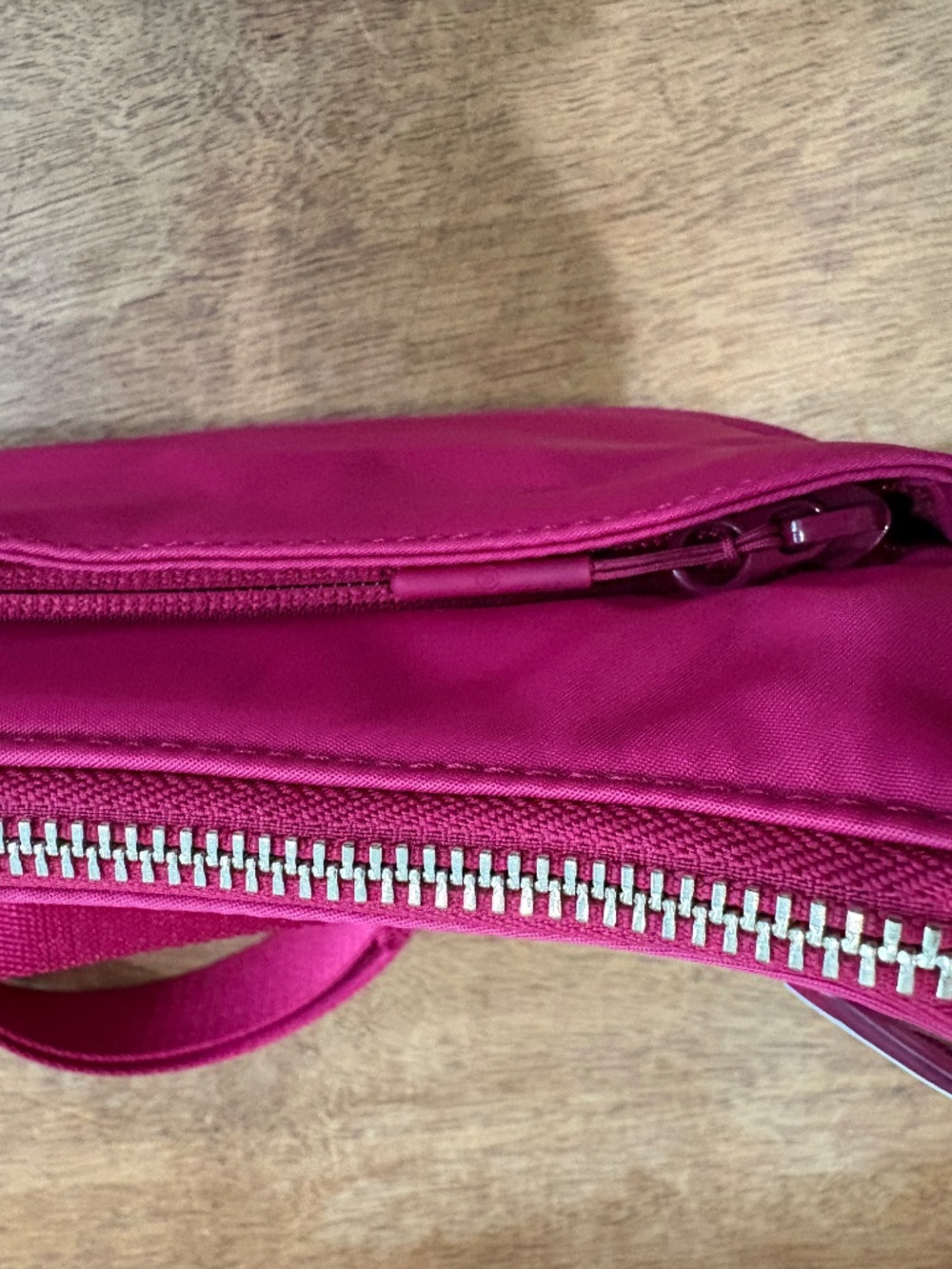Lululemon City Essentials Shoulder/Crossbody bag Berry rumble - Picture 11 of 12